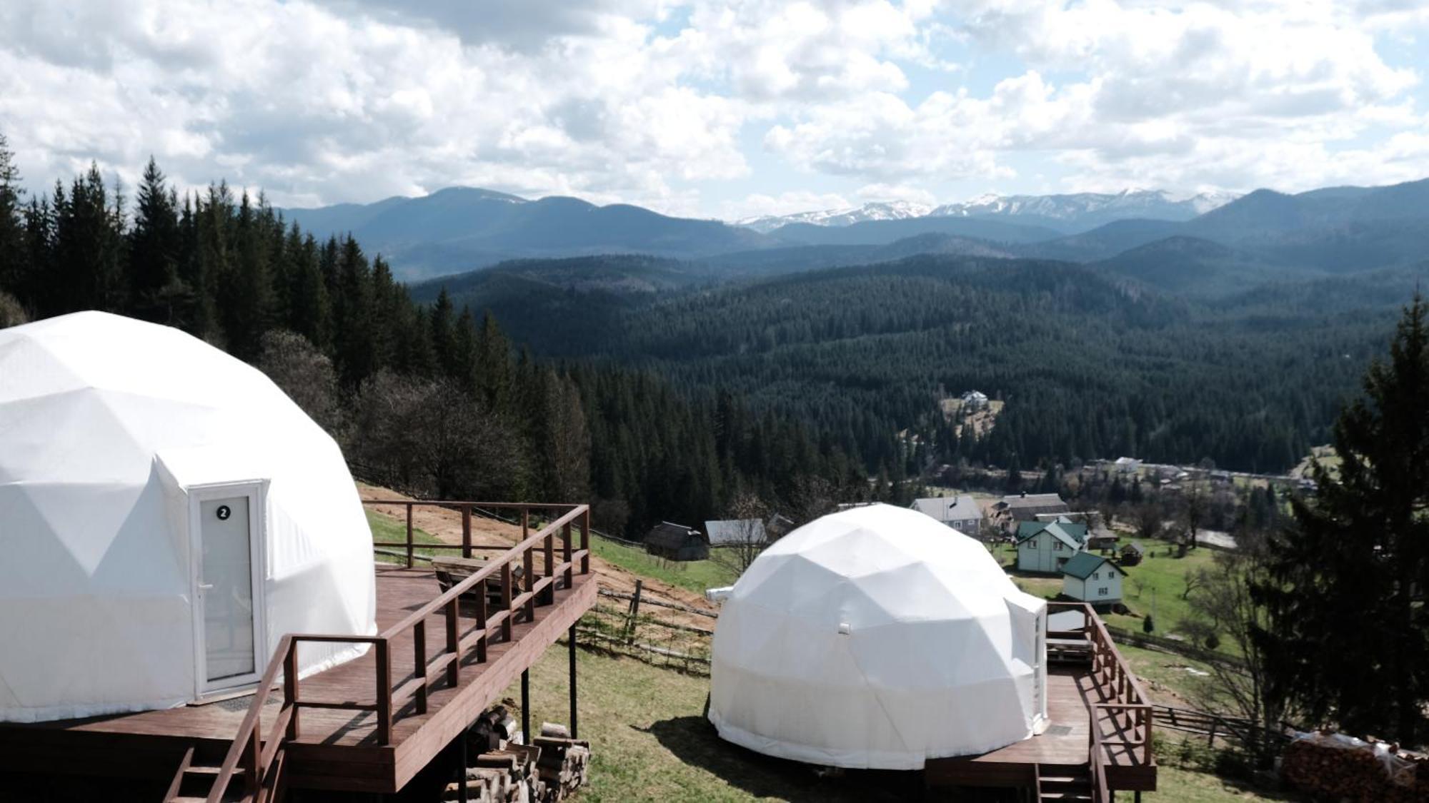 Глемпінг Де Вайб  Hotel Ворохта Екстериор снимка